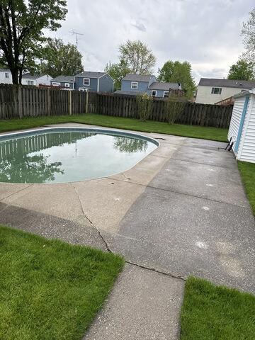 Pool deck leveled and sealed in Toledo, OH